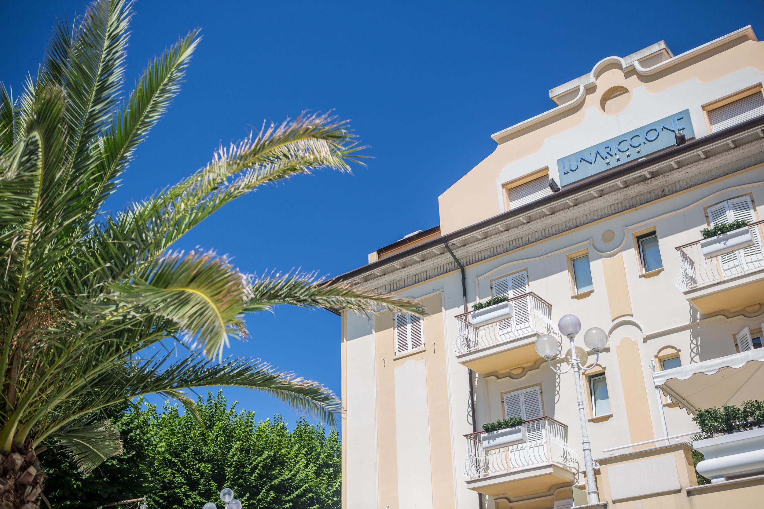 Hotel Luna Riccione e Aqua Spa Only Adults +12 Esterno foto