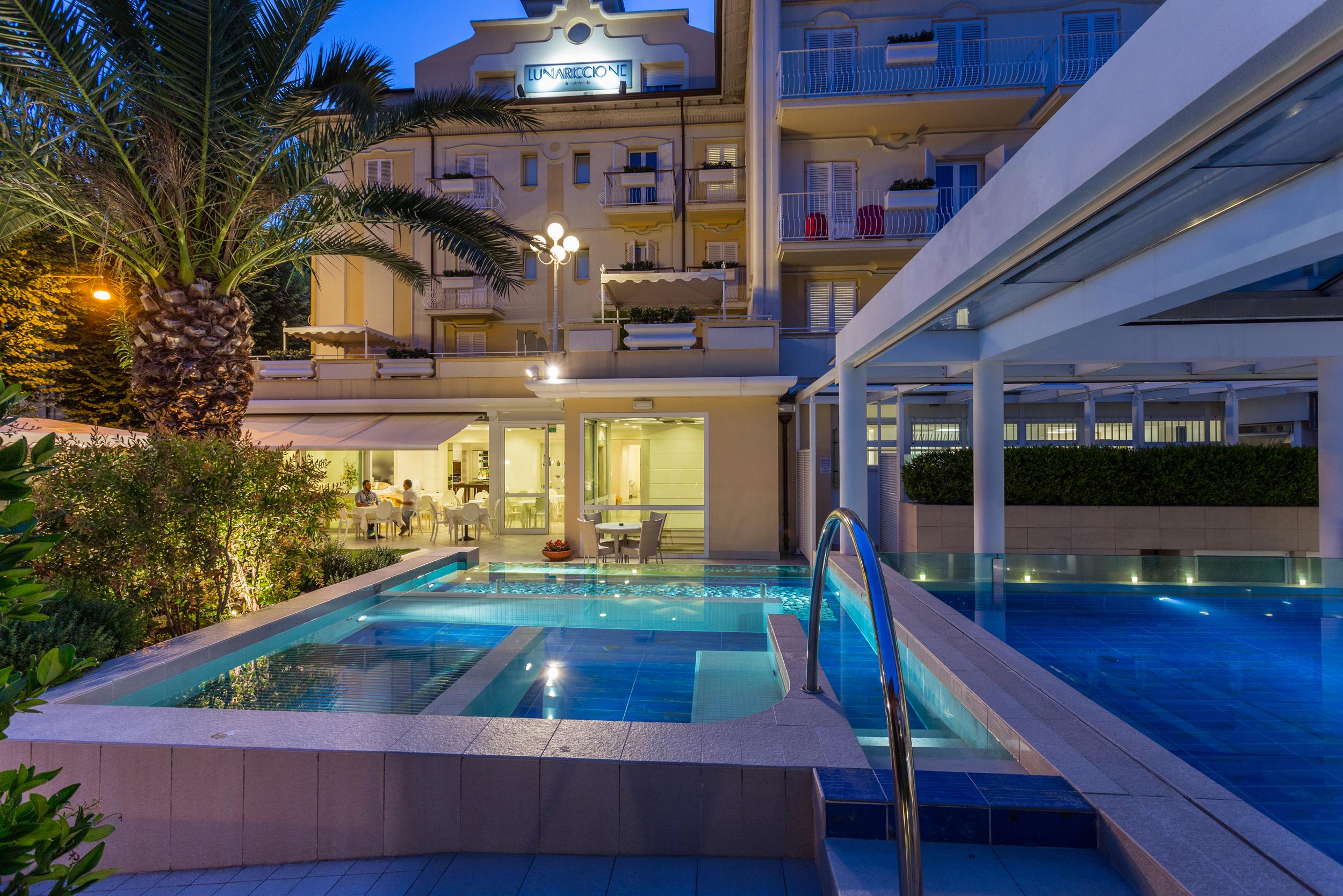 Hotel Luna Riccione e Aqua Spa Only Adults +12 Esterno foto