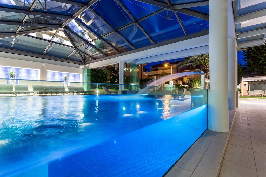 Hotel Luna Riccione e Aqua Spa Only Adults +12 Esterno foto